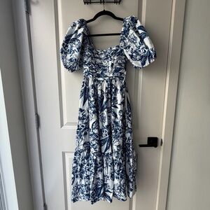 Abercrombie & Fitch Blue and White Floral Puff Sleeve Midi Dress